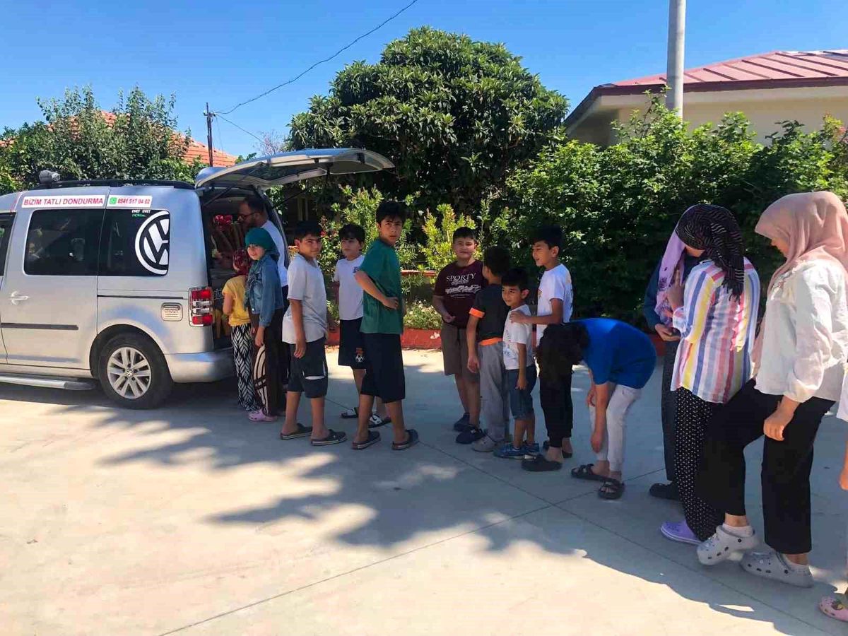 Kur'an kursunda örnek dayanışma