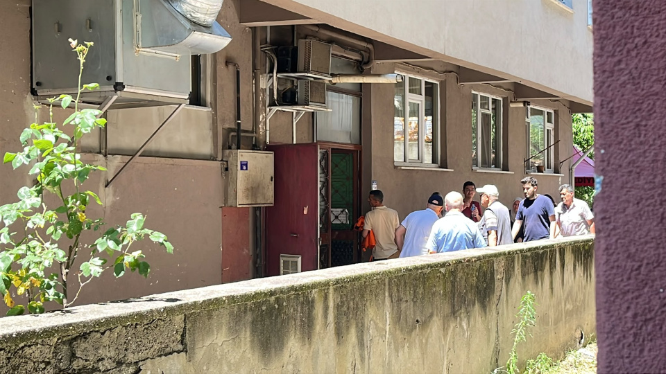 Ağaçtan düşüp taburcu edilmişti... 79 yaşındaki adam evinde ölü bulundu
