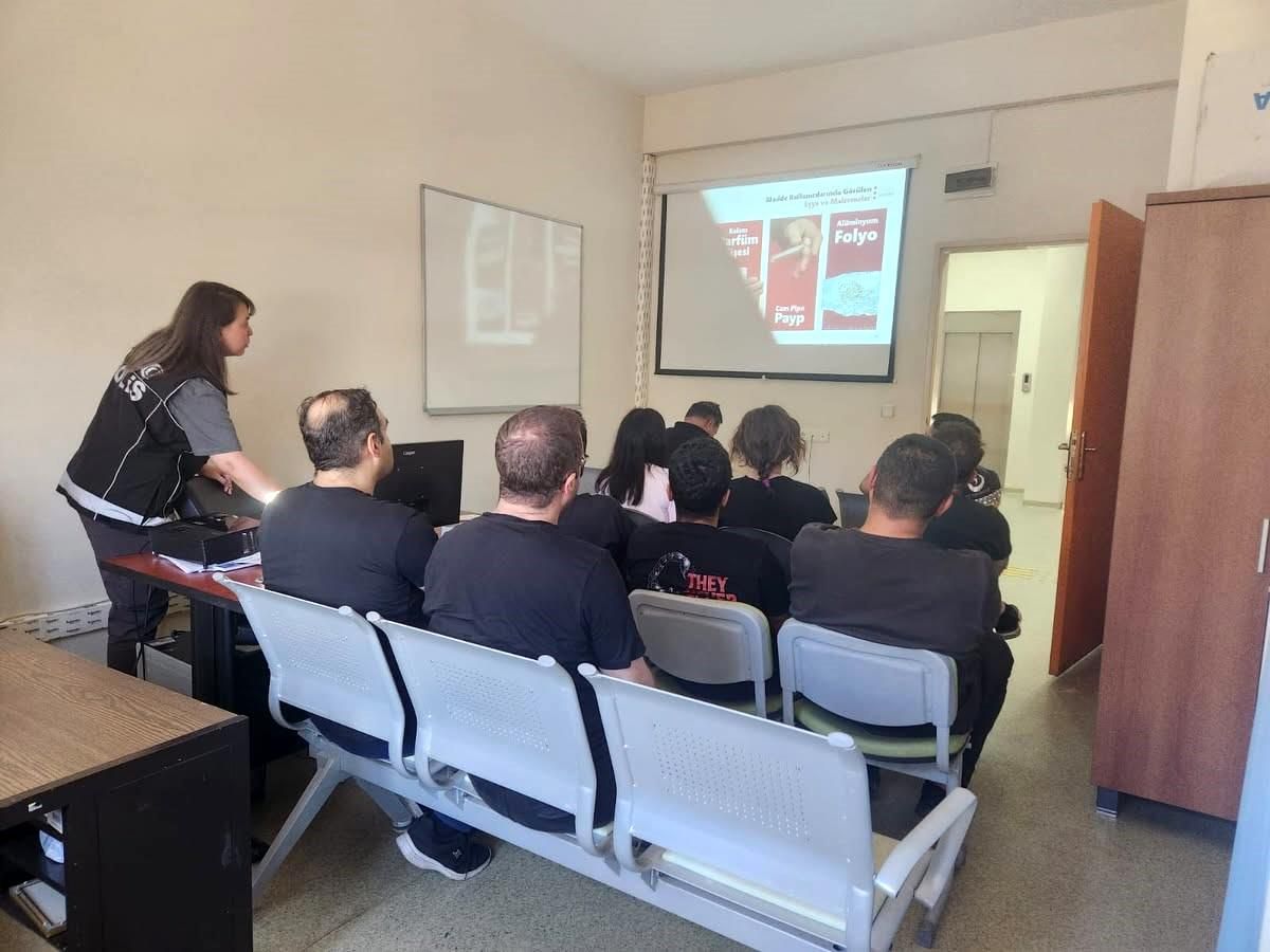 Kemaliye'de uyuşturucuyla mücadele kapsamında bilgilendirme çalışması yapıldı