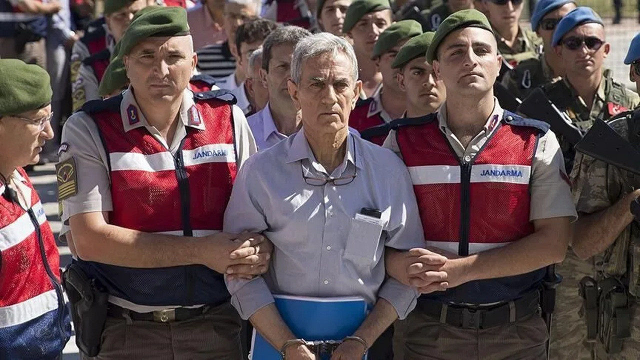 Yeniden görülen Genelkurmay çatı davasında davasında karar: 17 sanığa ikişer kez müebbet