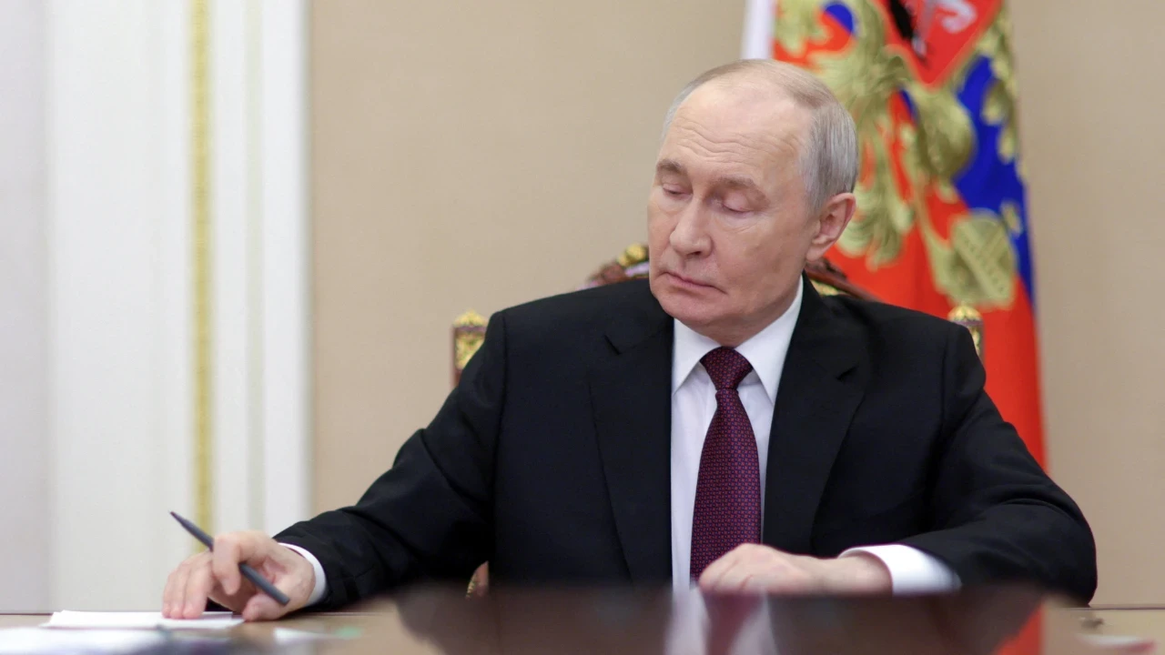 Putin’den akaryakıt itirafı