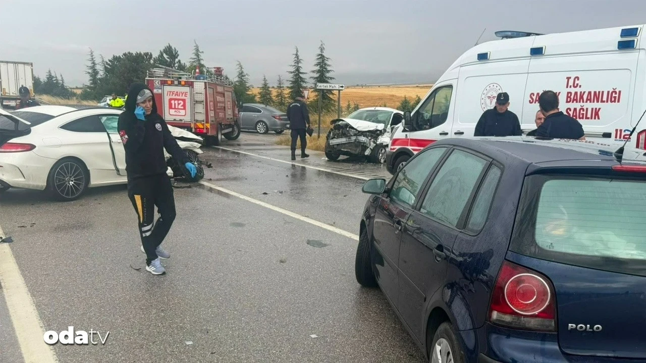 Eskişehir'de yağmur sonrası zincirleme kaza: 6 yaralı