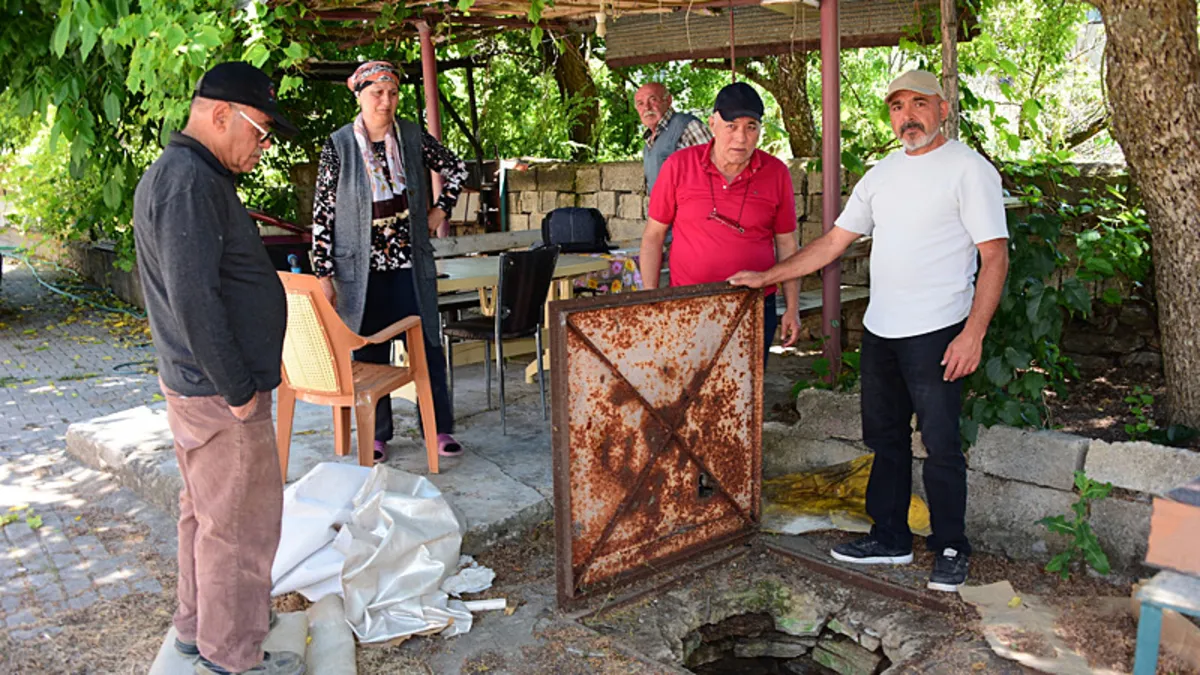 30 yıl sonra köyü yer altı suyu vurdu: ‘Köyümüz adeta bataklığa döndü’