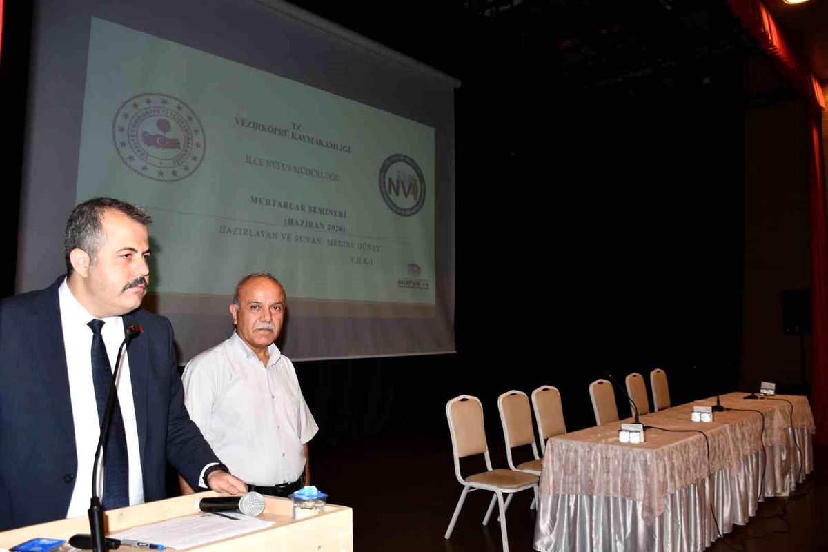 Vezirköprü'de muhtarlara bilgilendirme toplantısı