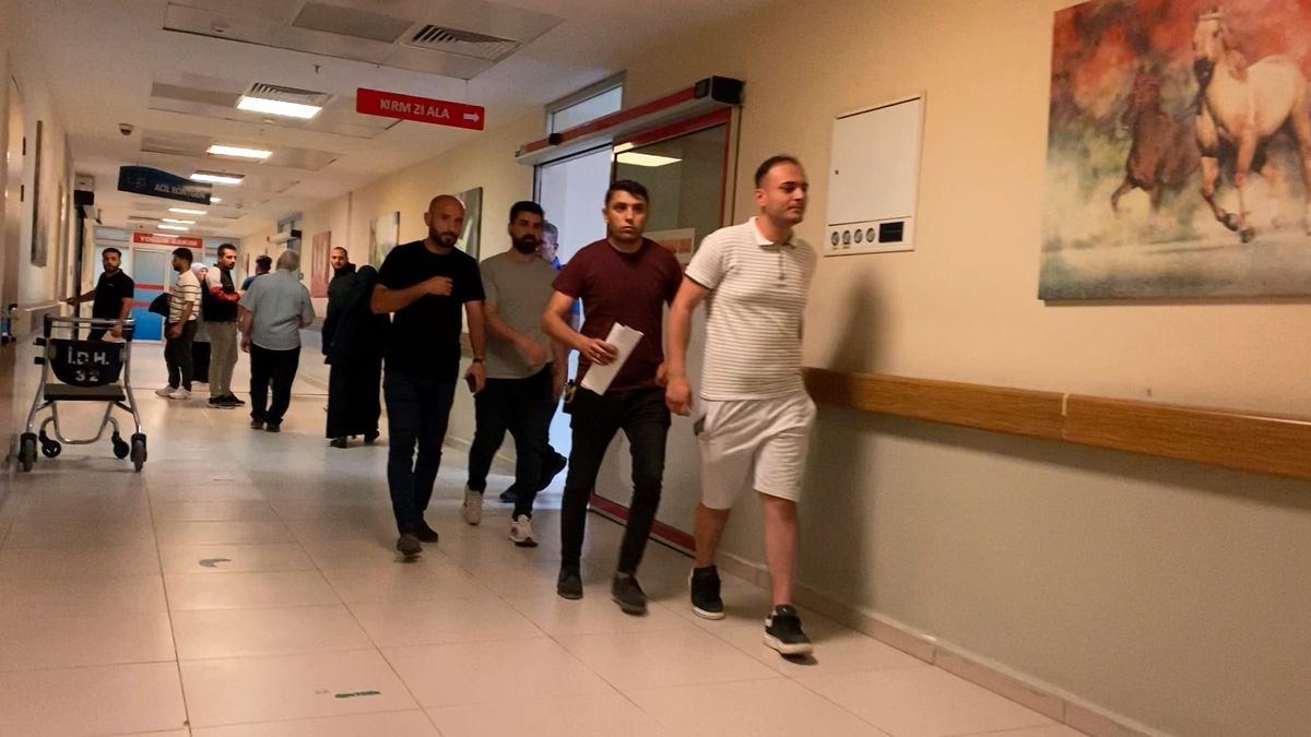Kaza sonrası kaçan alkollü sürücü, otomobilinin düşen plakasından yakalandı