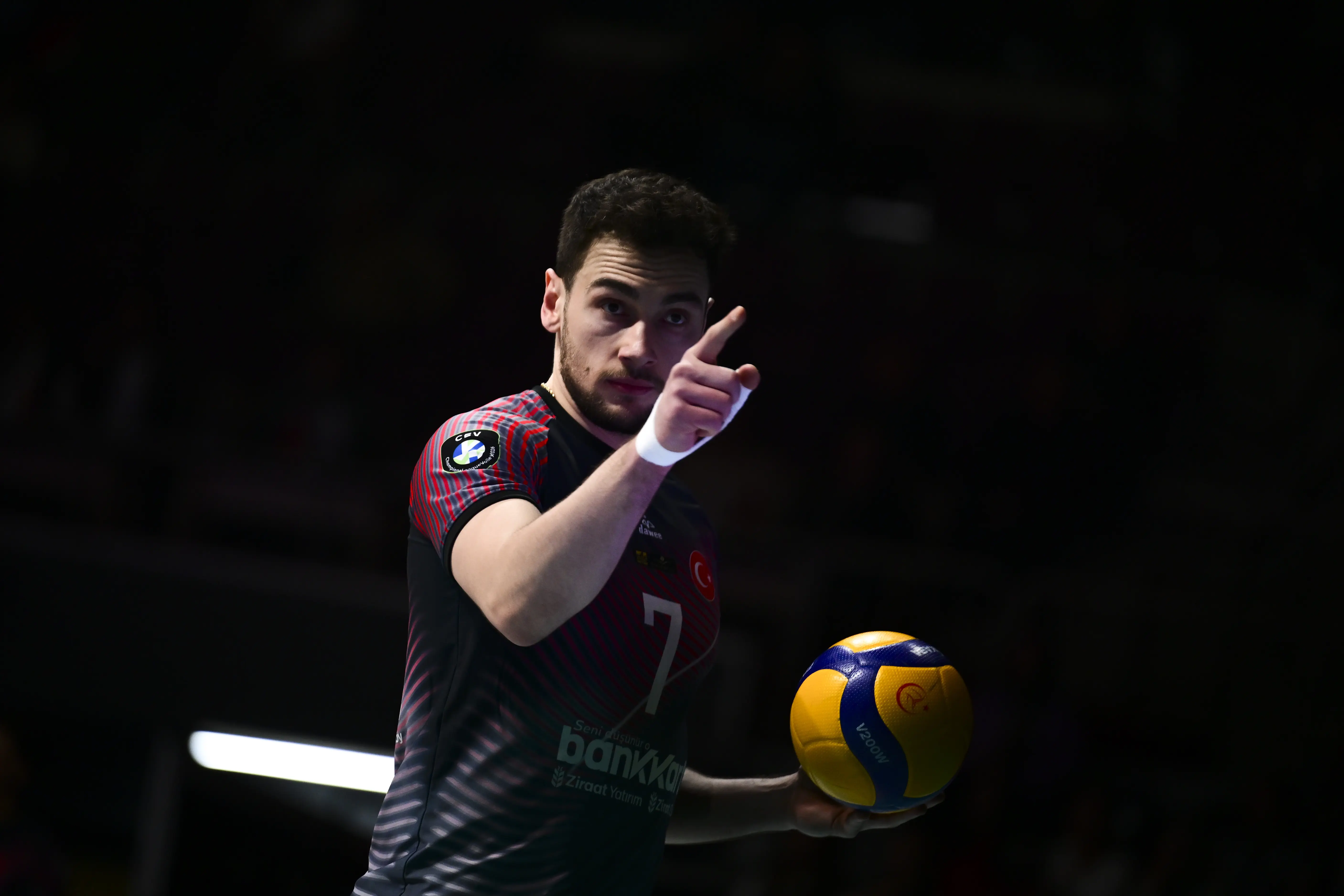 Milli voleybolcu Bedirhan Bülbül için sakatlık açıklaması