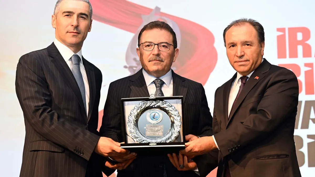 İçişleri eski Bakanı Selami Altınok: "Milletin direnişi tarihin akışını değiştirdi"