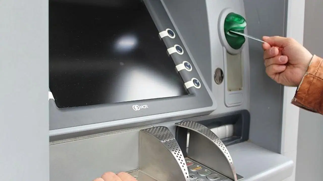 ATM kasasından 500 bin lira çaldı: 7 ayrı suç kaydı bulunan şüpheli tutuklandı