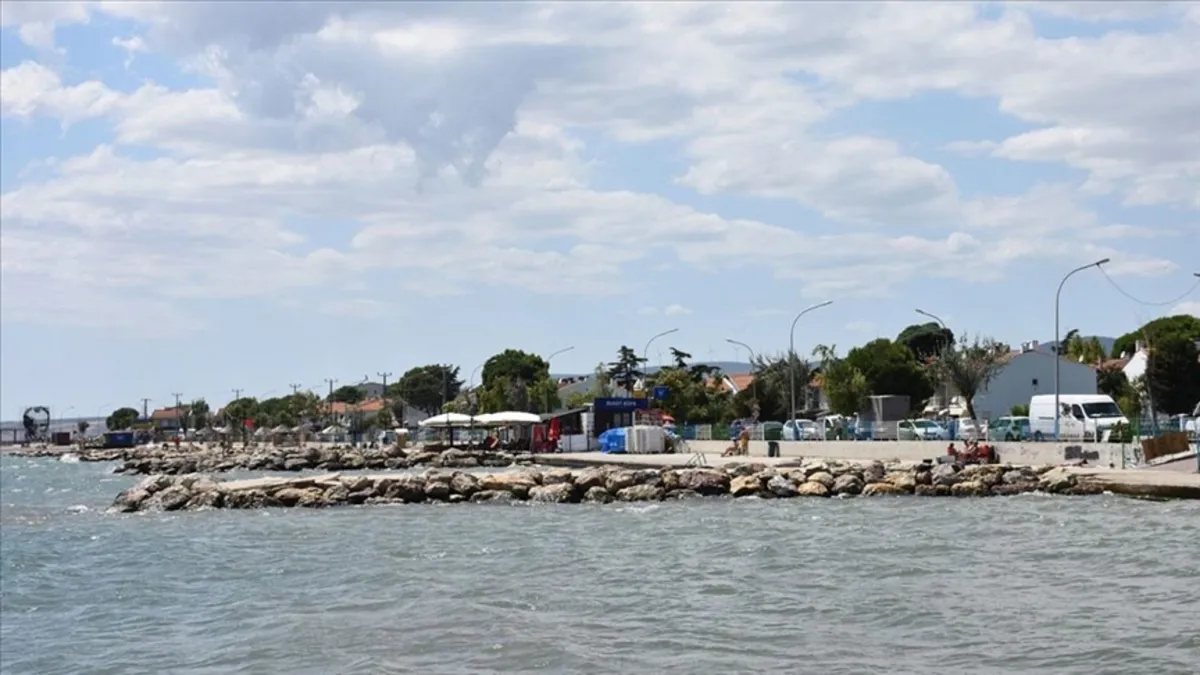 Olumsuz hava şartları nedeniyle Tekirdağ ve Kırklareli'nde deniz yasağı