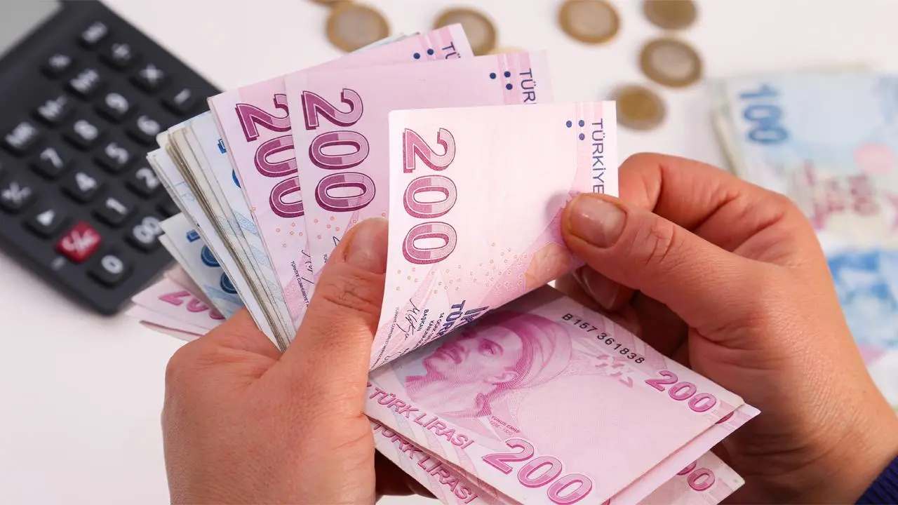Milyonlarca kişi bekliyordu! Maaş farklarının yatacağı tarih belli oldu
