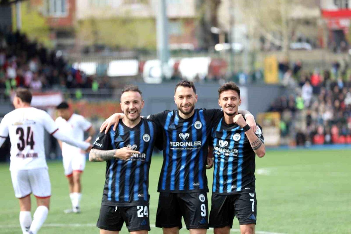 Erciyes 38 FSK, iç transferde 5 oyuncuyla yeniden anlaştı