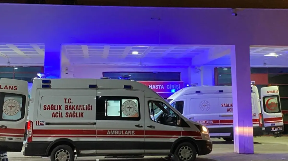 Tekirdağ'da iki otomobil çarpıştı: 10 kişi hastanelik oldu
