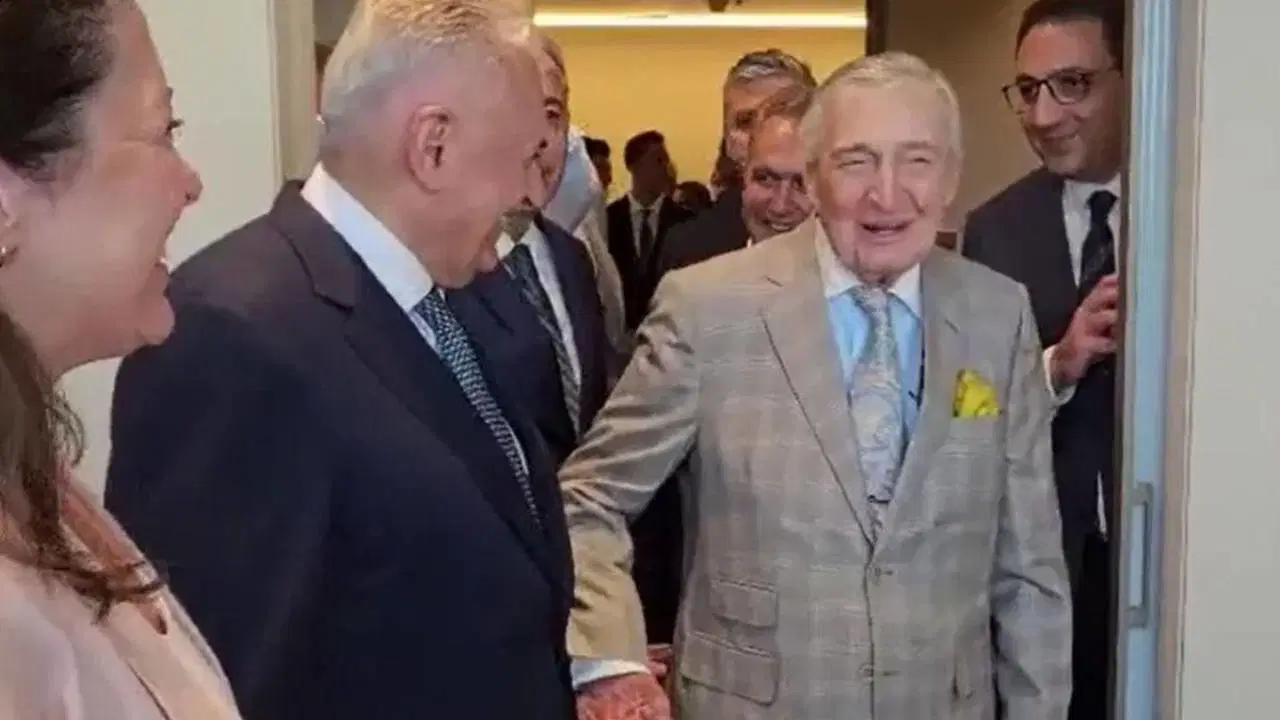 Rahmi Koç'un 'Kürt kadın fıkrasına' DEM Parti ve AKP'den tepki