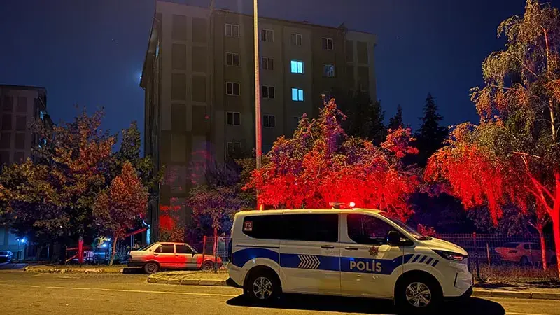 Kayseri’de 3’üncü kattan düşen çocuk ağır yaralandı