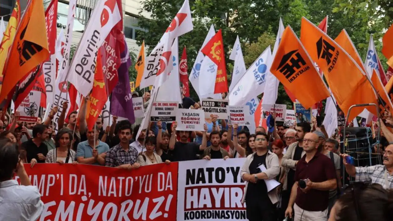 Zirve öncesi yurttaşlar sokağa çıktı: ‘NATO'dan çıkılsın, üsler kapatılsın, gözaltılar serbest bırakılsın’