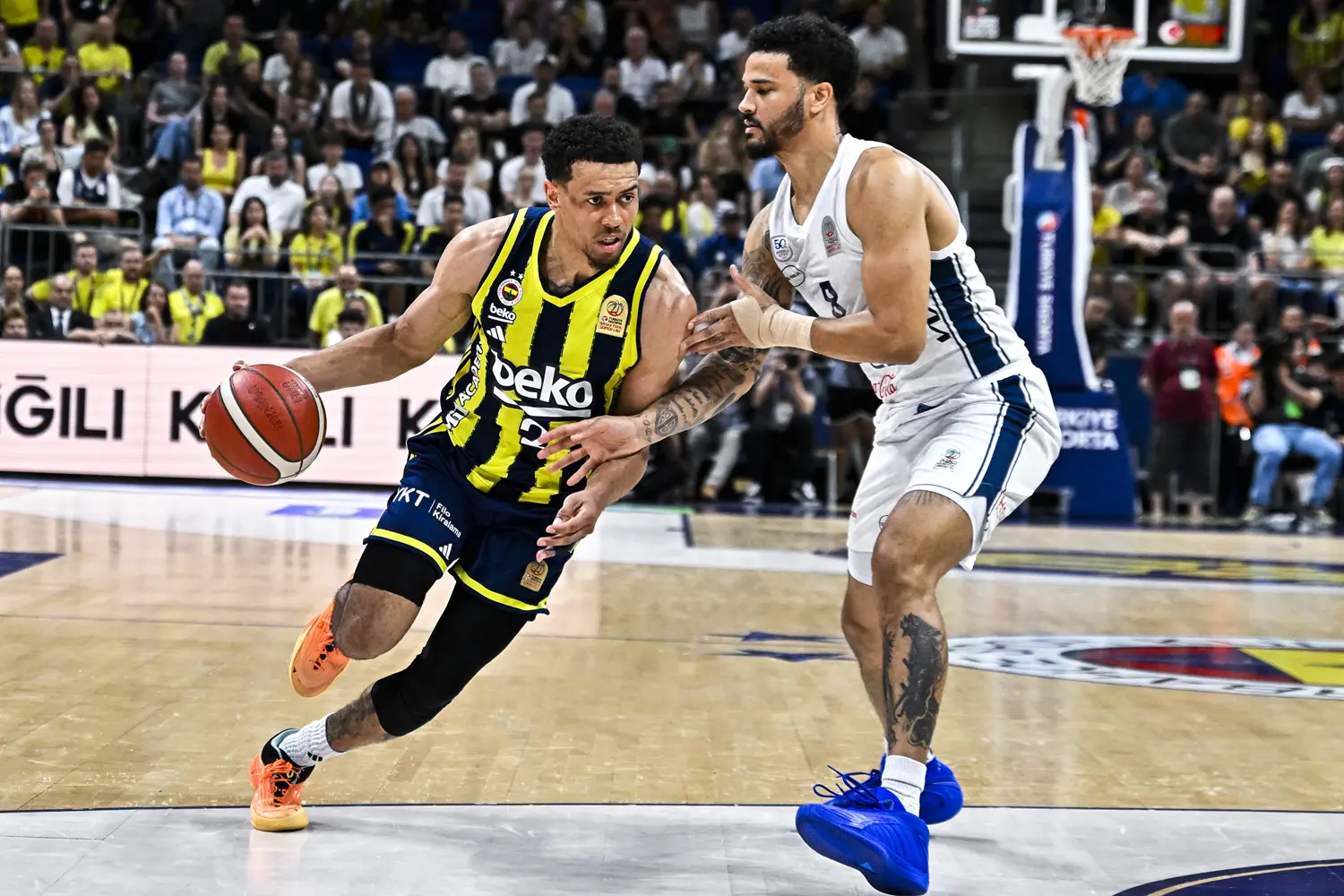 Anadolu Efes, seriyi eşitlemek için sahaya çıkacak