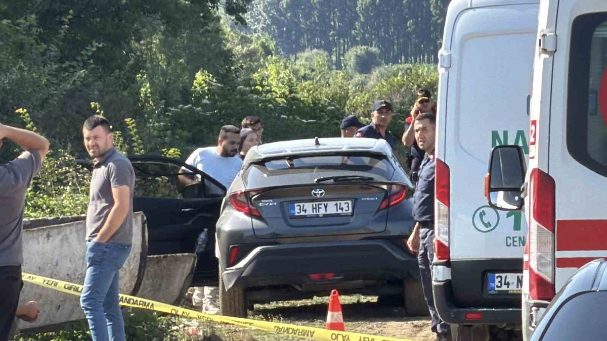 Düzce'de Genç Araçta Ölü Bulundu