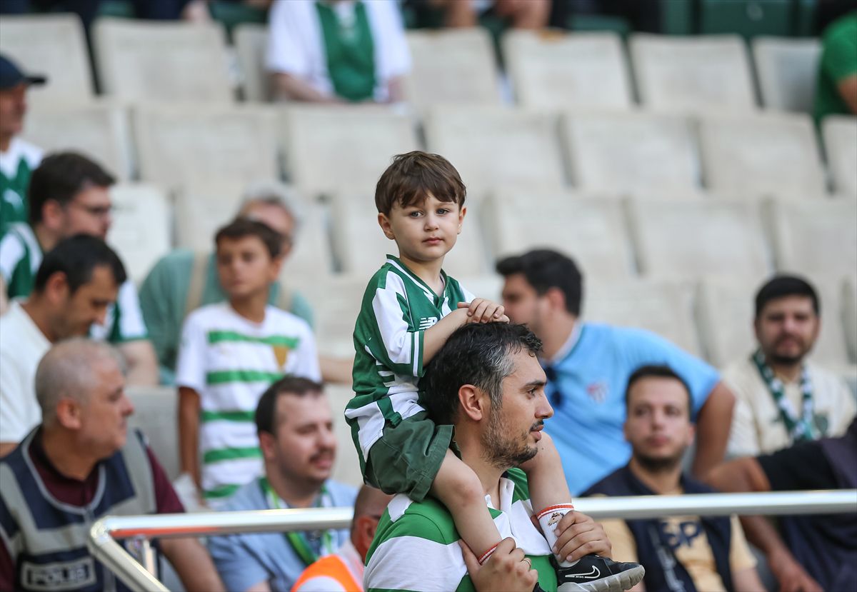 Bursaspor ile Shakhtar Donetsk 0-0 Berabere Kaldı