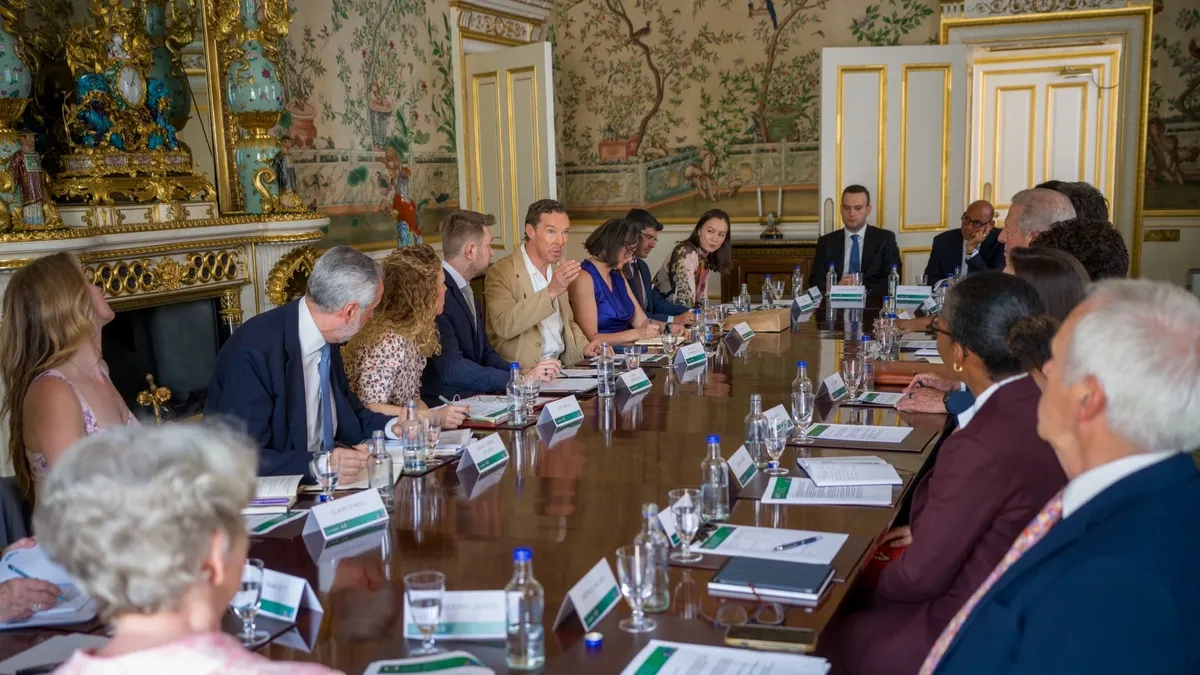 Sıfır Atık Vakfı Başkanı Samed Ağırbaş, Buckingham Sarayı'nda iklim eylemi toplantısına katıldı
