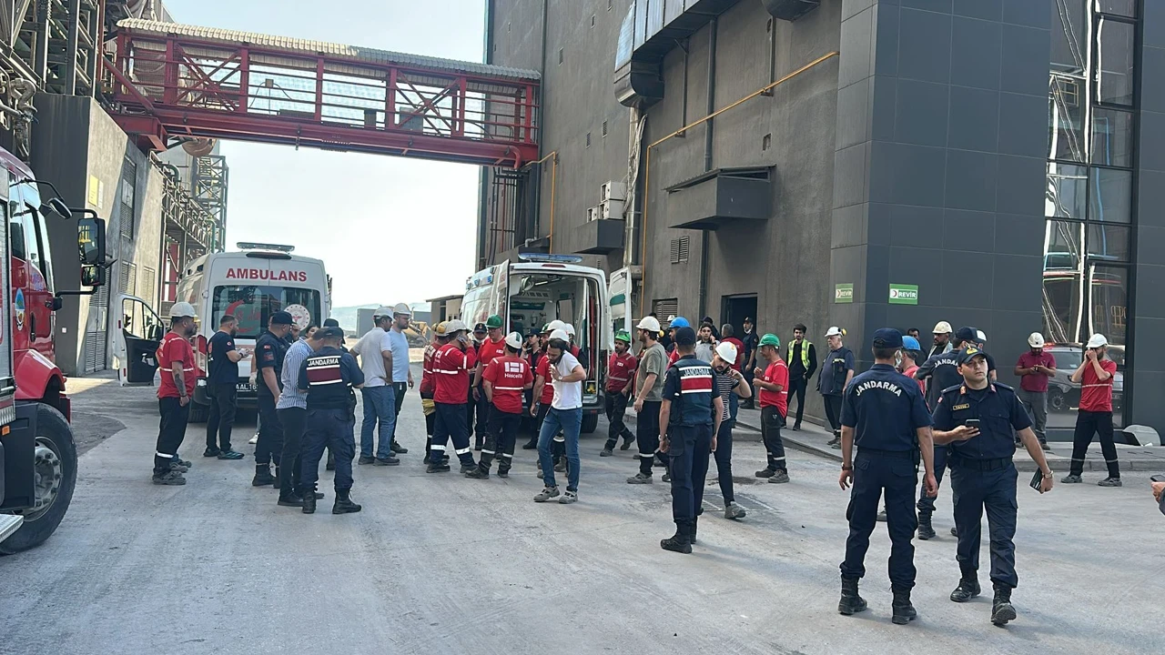 Bilecik’te Çelik Fabrikasında Patlama: 3 İşçi Yaralı