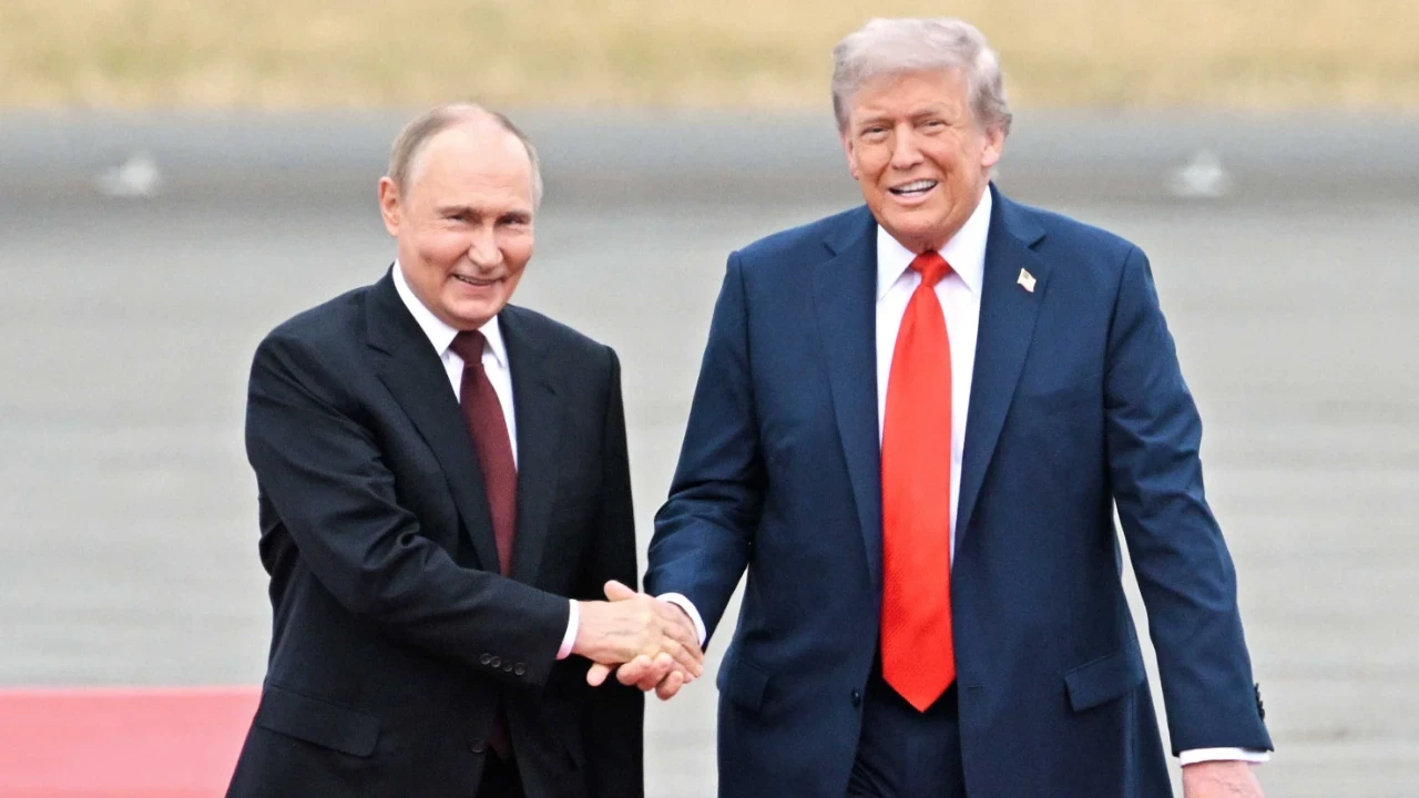 Trump, Putin ile görüştü
