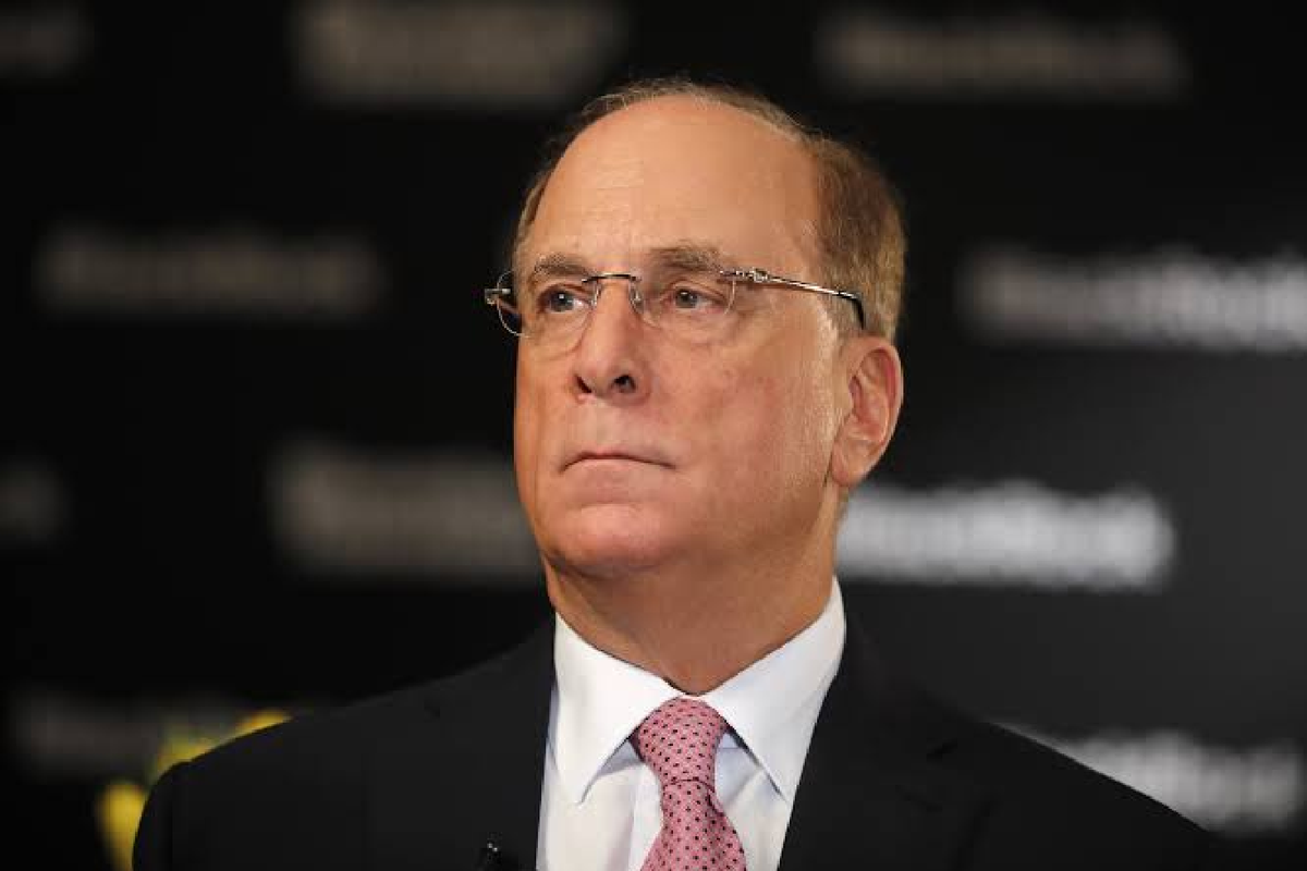 BlackRock CEO'su: "Yapay zeka çağında daha çok tesisatçıya, daha az avukata ihtiyacımız var"