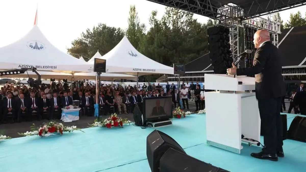 Bakanlar Tekin ve Çiftçi, Aziziye Belediyesi toplu açılış törenine katıldı