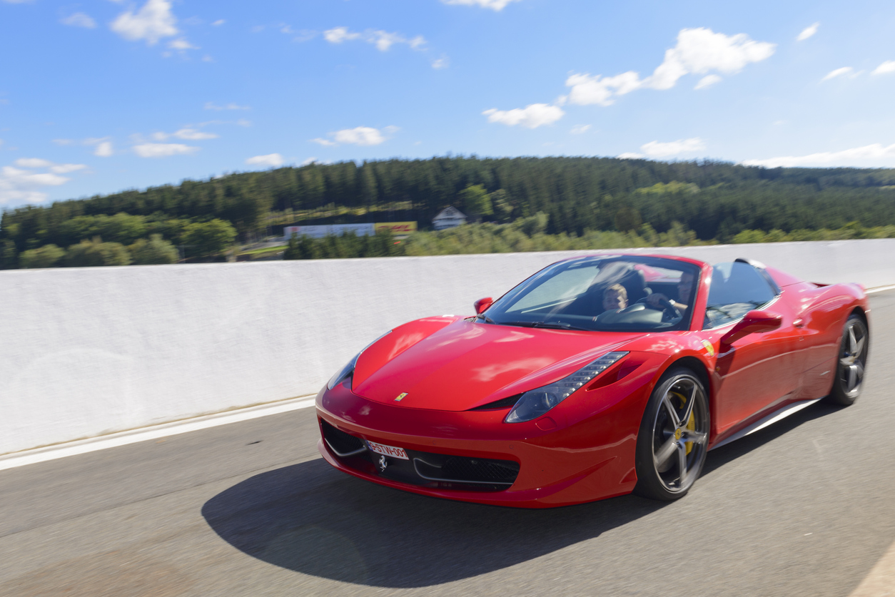 Ferrari'siyle kaza yapan bankacı. Köşeye sıkıştırmak istiyor