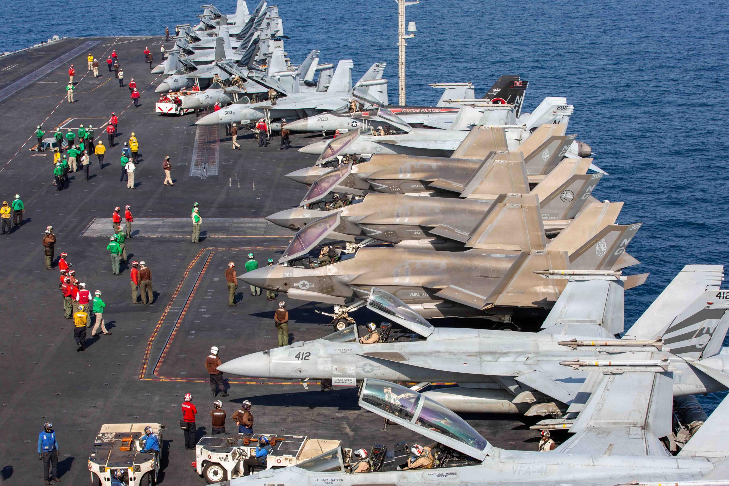 F/A-18F savaş uçakları hangi mühimmatlar ile İran’a saldırdı?