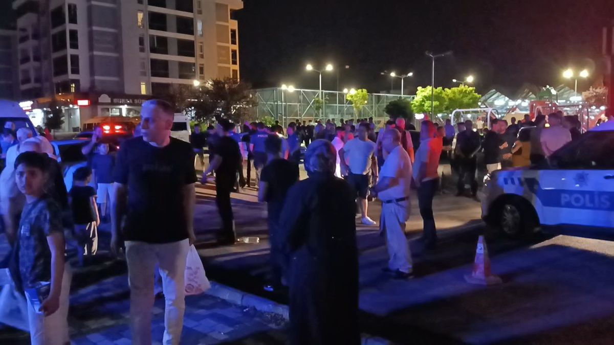 Bıçaklı kavga: 3 yaralı