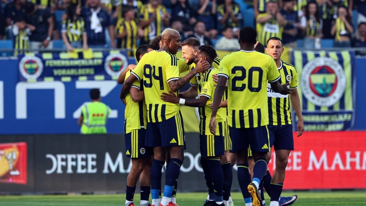 Futbol şöleni tv100’de devam ediyor! Fenerbahçe, LASK Linz ile karşılaşıyor! 3 gol var