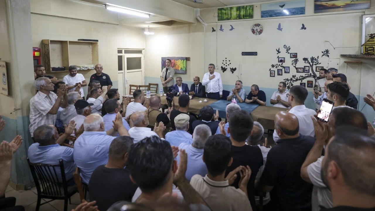 Özgür Özel, Mehmet Türkmen ile bir araya geldi