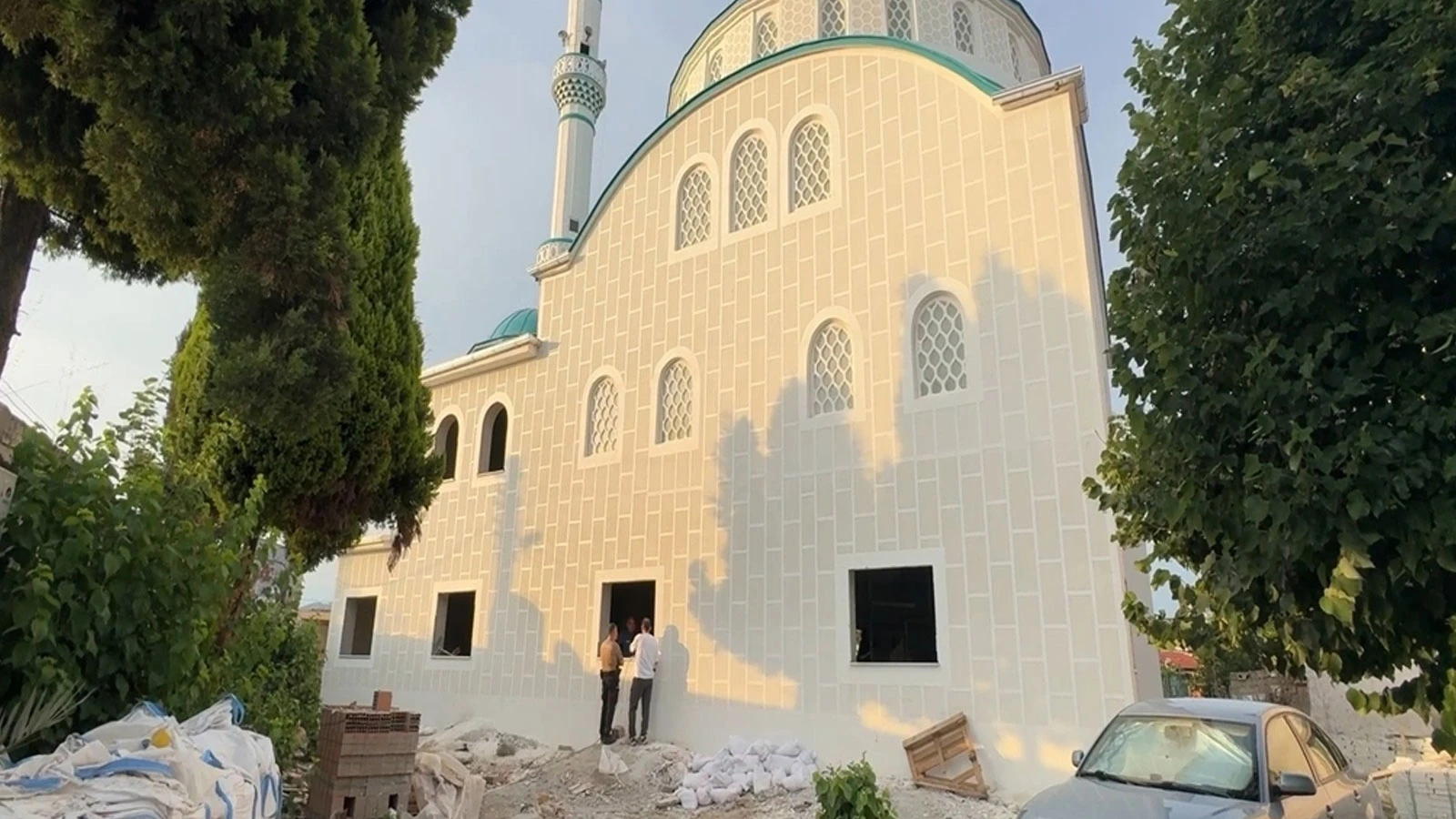 Aydın'da cami inşaatında 2 işçi iskeleden düştü: 1 kişi hayatını kaybetti