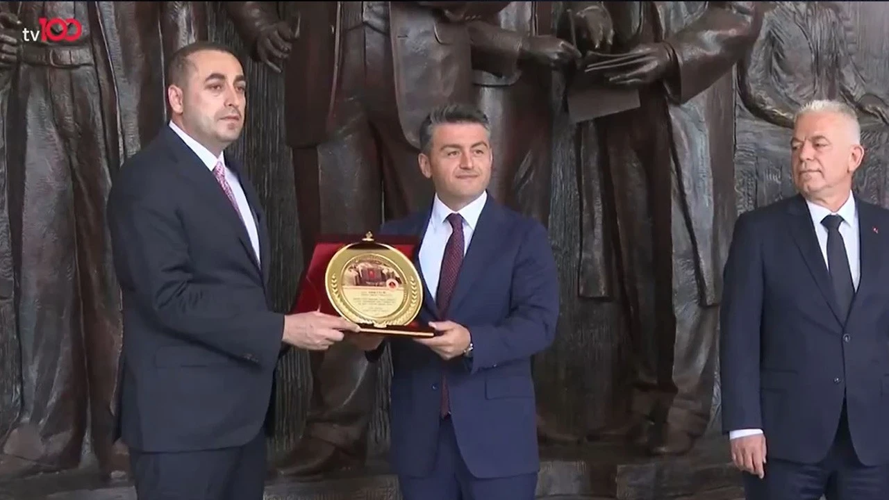 Aykut Çelik’e İstanbul Adalet Sarayı’nda veda töreni! Çelik: Mesleğin en zor tarafı güzel insanları geride bırakmak