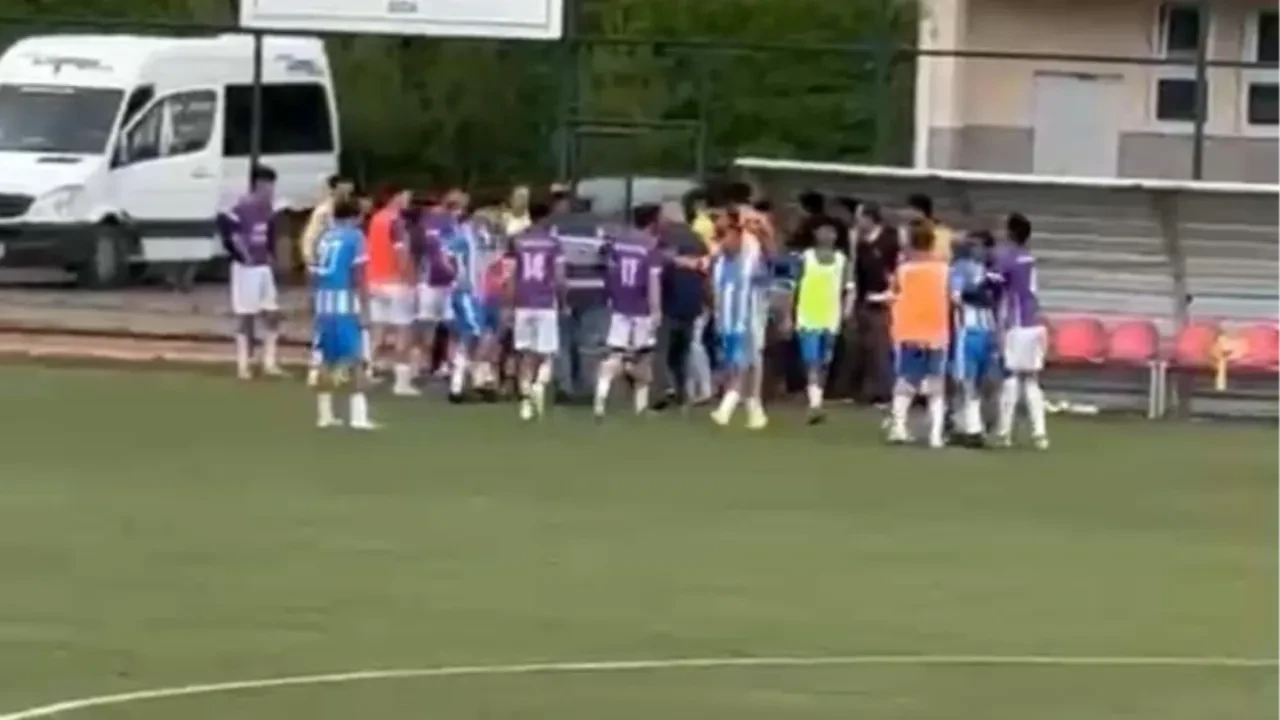 Amatör ligde skandal olay! Polisler araya girmesi hakemi döveceklerdi