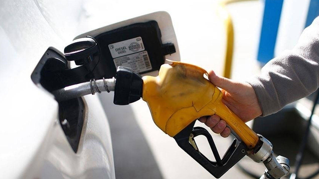 Petroldeki düşüş pompaya yansıdı: Motorine indirim geldi