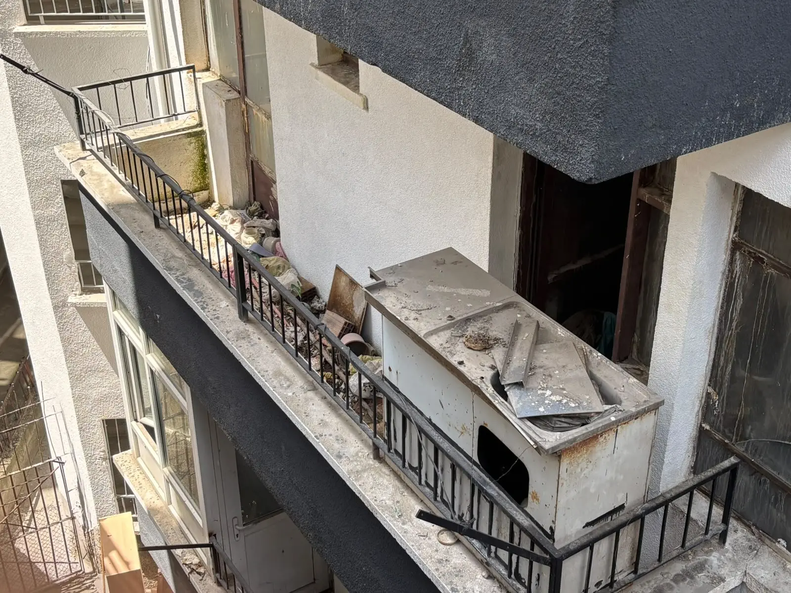 Ankara'daki çöp ev vakası! Bir kamyon atık çıkarıldı