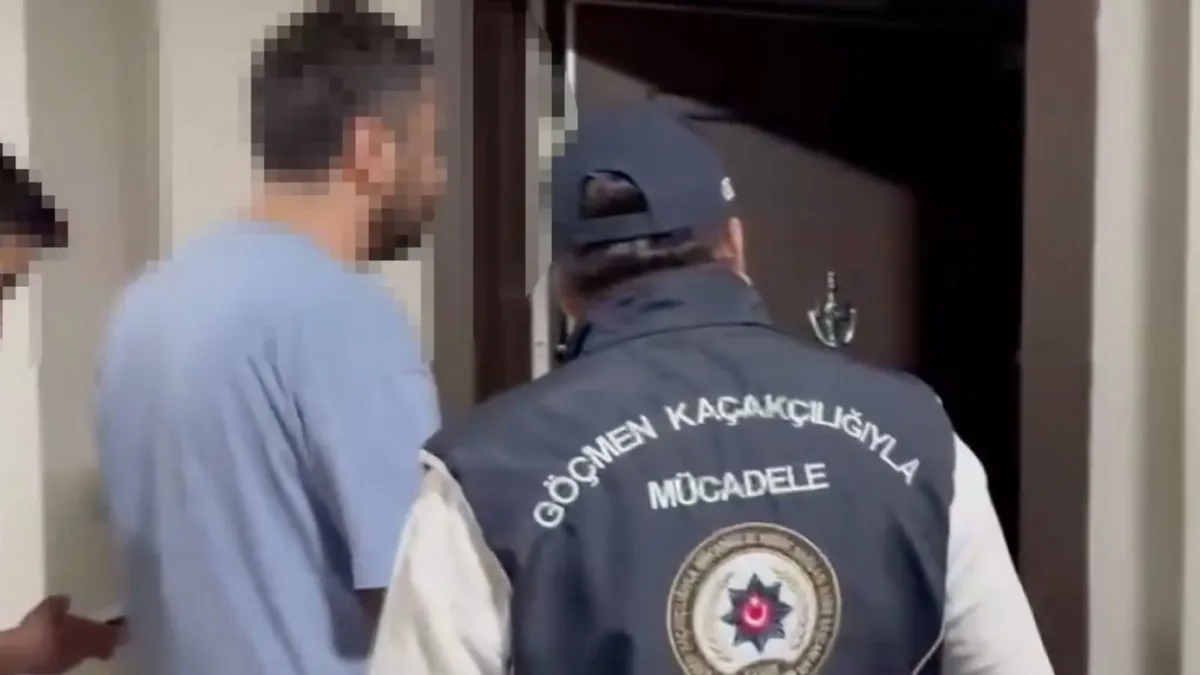 İstanbul merkezli 3 ilde operasyon: Göçmen kaçakçılarının 784 milyon liralık para ağı çökertildi!