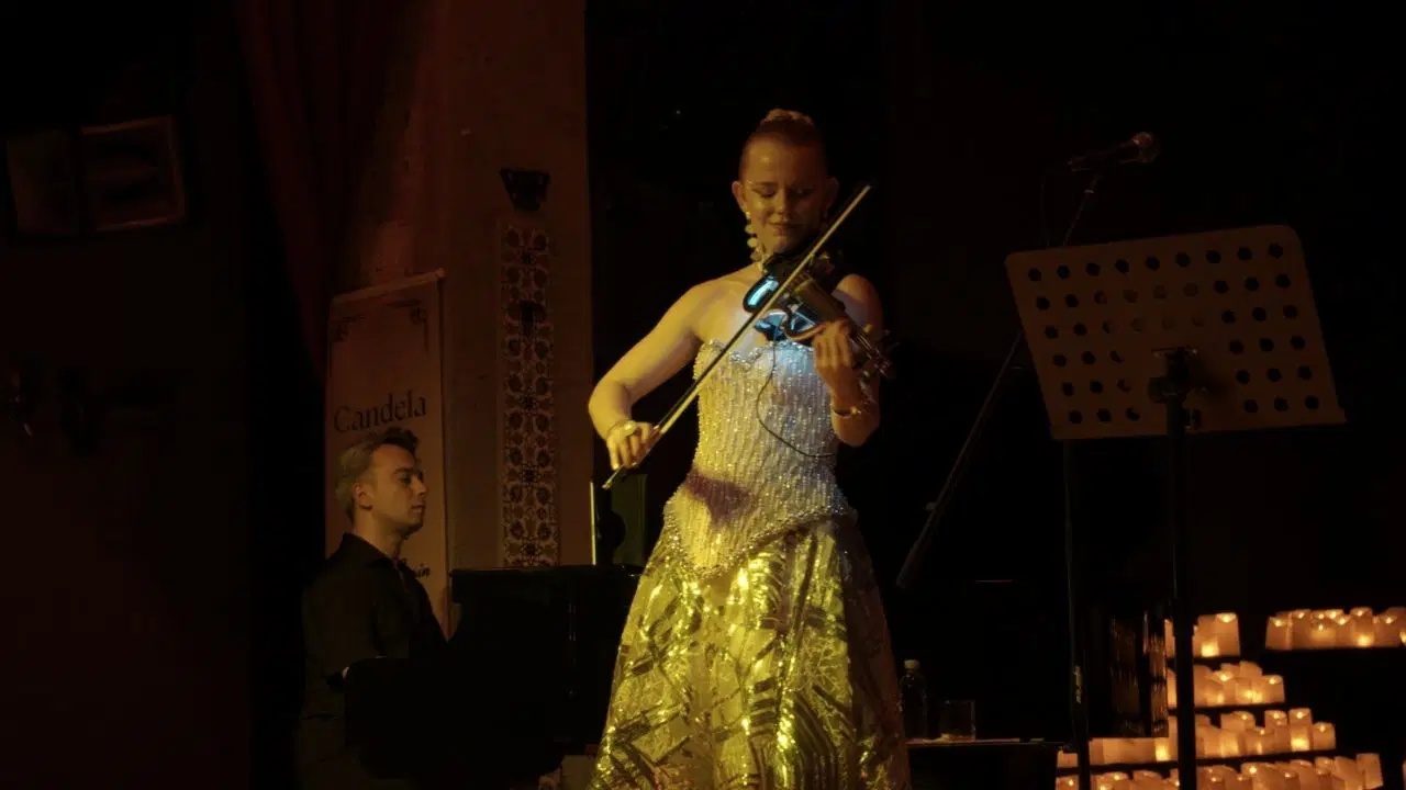 Candela Concert, Beyoğlu Sahne'de müzikseverlerle buluştu