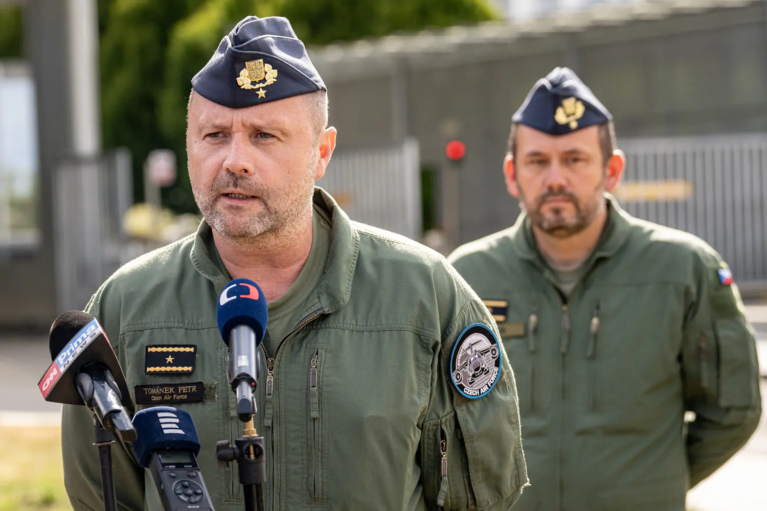 Çekye'da 5 askeri taşıyan 'Venom' yere çakıldı... Ordudaki tüm helikopter uçuşları durduruldu