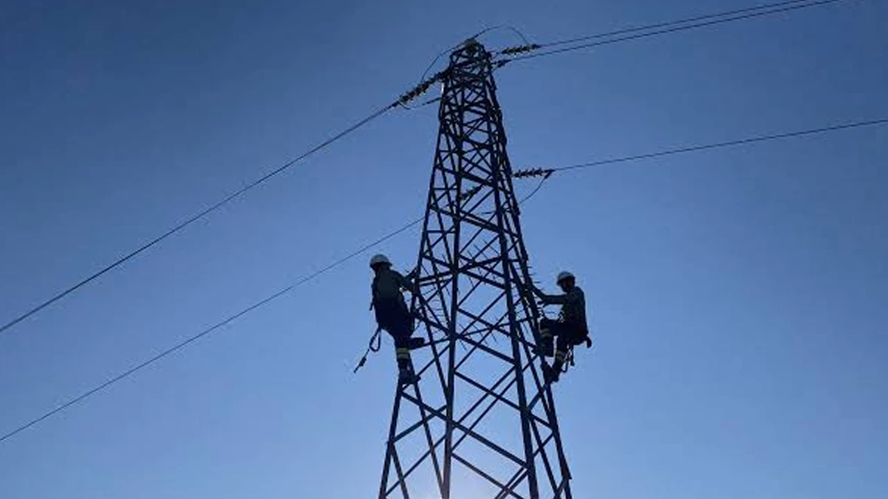 Elektrikte dikkat çeken yükseliş: Spot piyasada fiyatlar 4.500 TL’ye dayandı