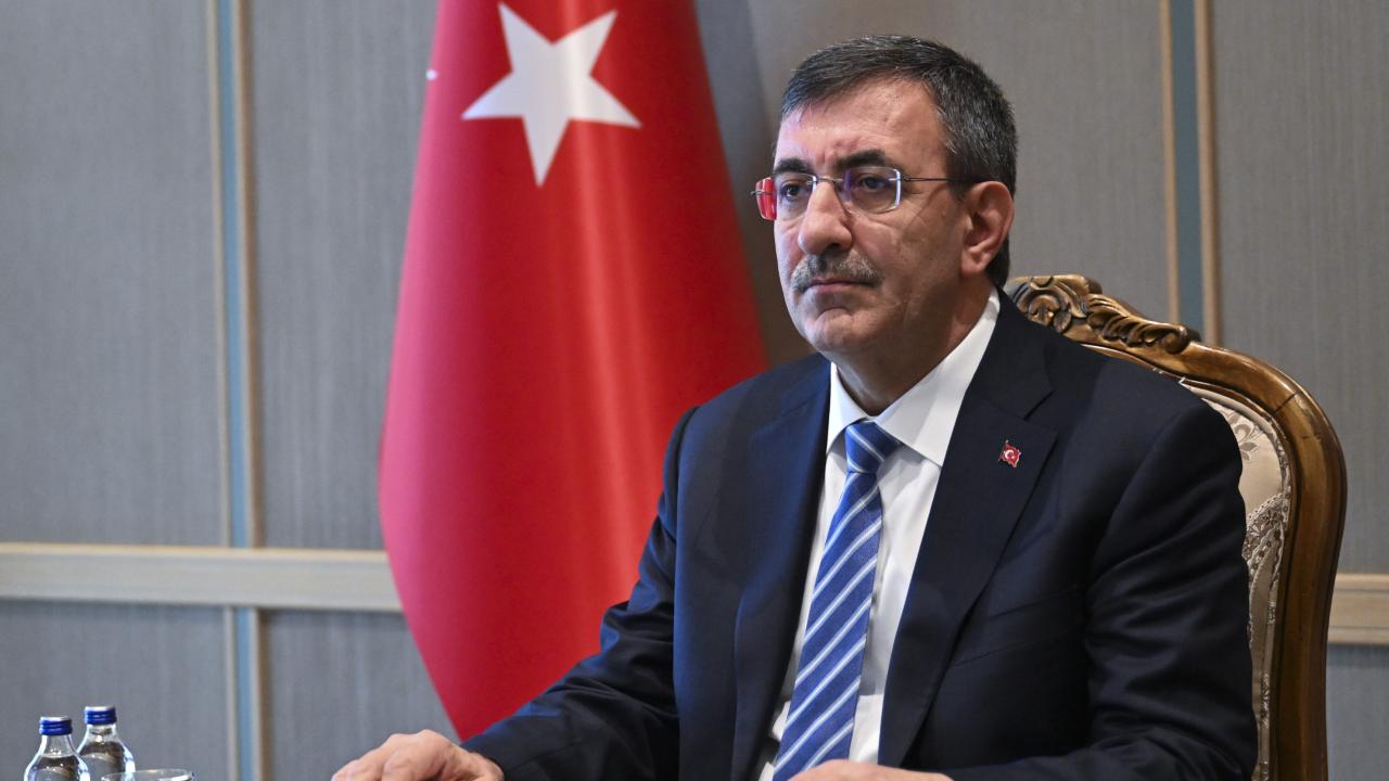 Cevdet Yılmaz, eski dini lider Ali Hamaney'in cenaze törenine katılacak