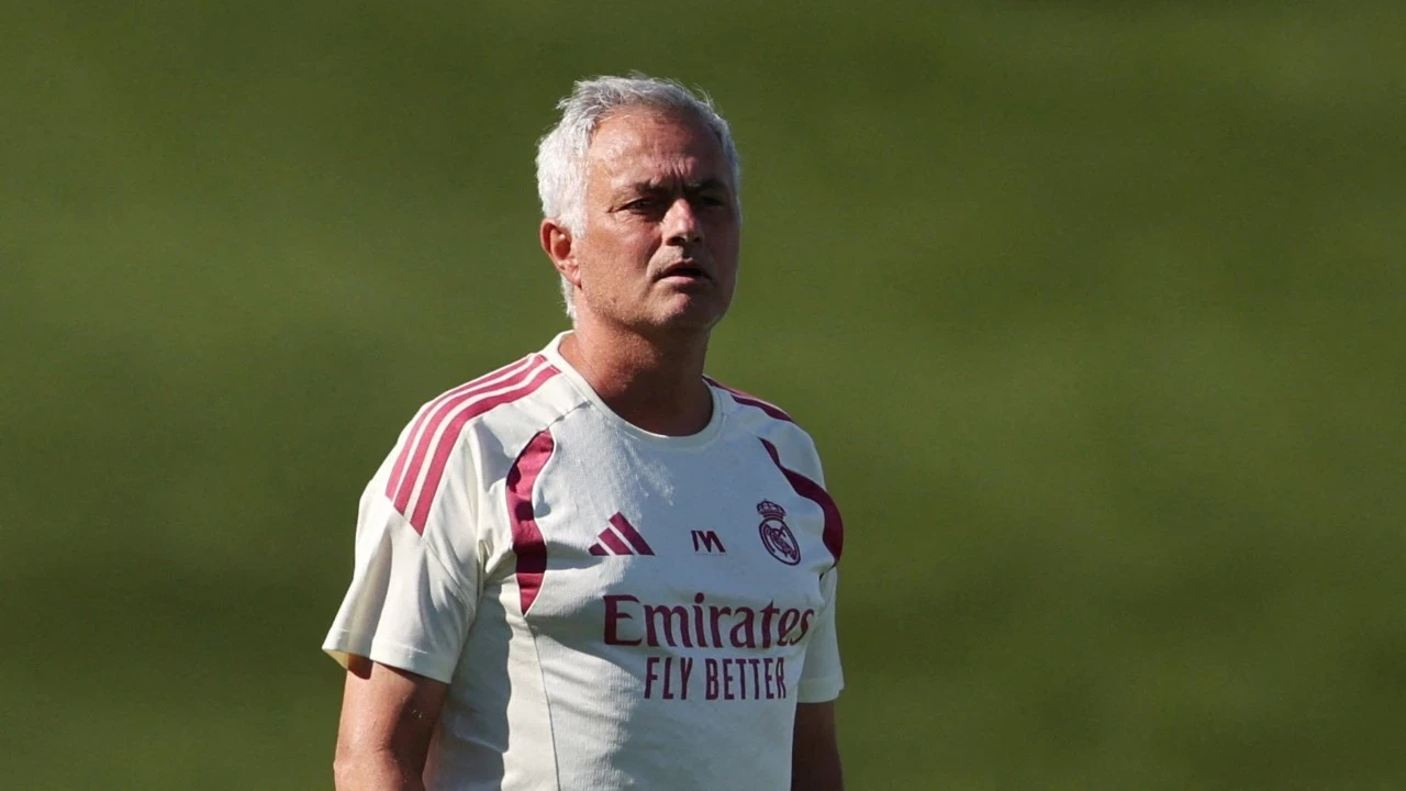 Real Madrid'den çifte transfer bombası: Mourinho onayı verdi
