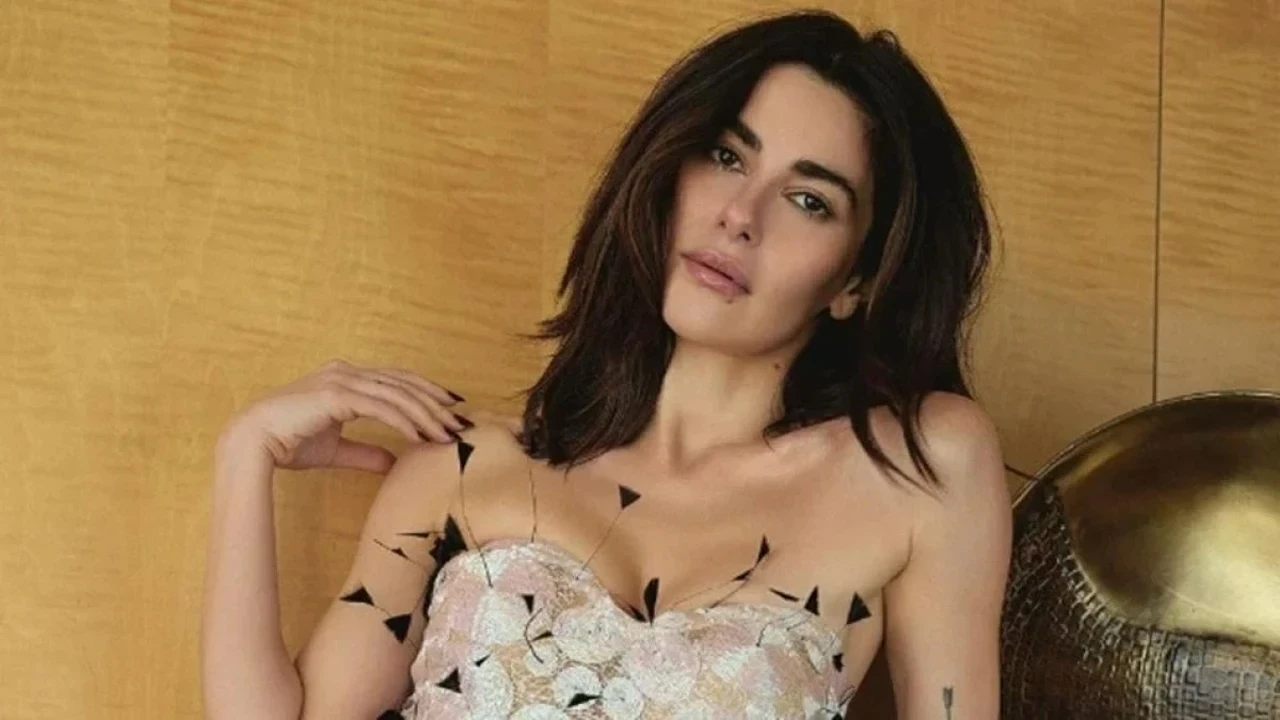 Daha 17'nin Şebnem'i Nesrin Cavadzade’nin balayı pozlarına beğeni yağdı
