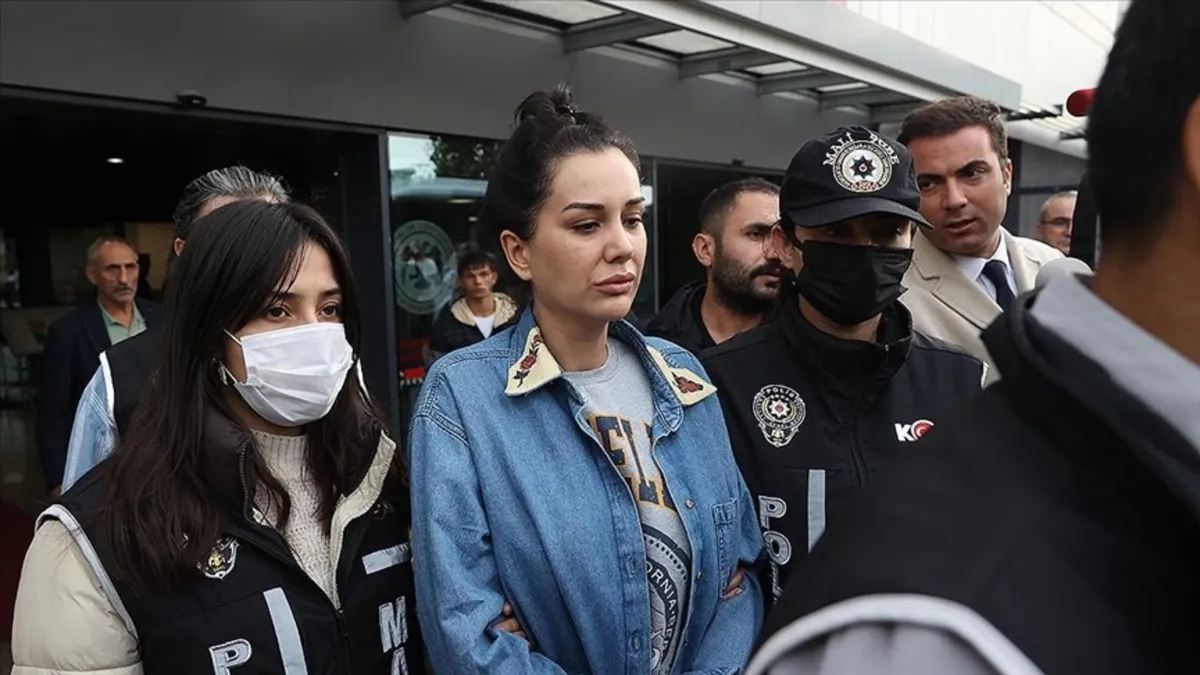 Dilan Polat’ın Instagram hesabına erişim engeli