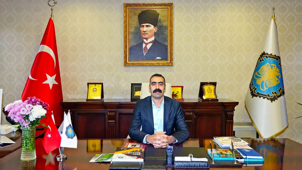 Diyarbakır Büyükşehir Belediye Eş Başkanı Doğan Hatun, istifasını açıkladı: Yeterli değildim