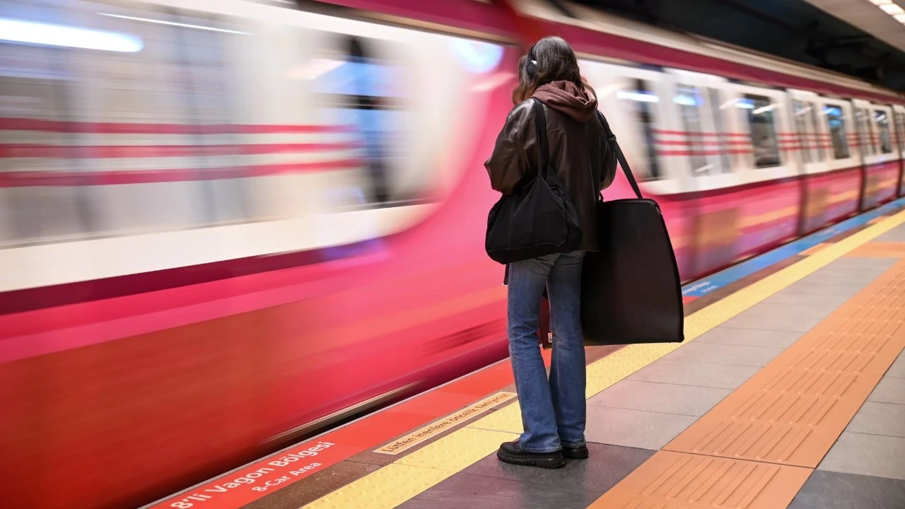 Son dakika İstanbul'da toplu ulaşıma zam! Taksi, Mavi kart, Marmaray, okul servis ücretleri zamlandı