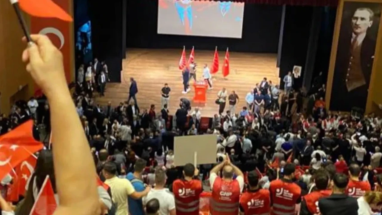 Cast ajansından 'figüran' itirafı! "İmkanlarımızı CHP için seferber ettik"