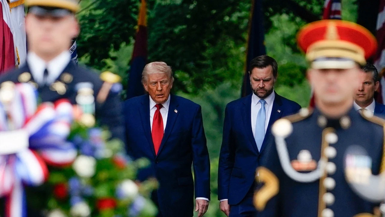 Trump sağ koluna ateş püskürmüş: Herkes benim dediğimi tekrarlayacak!