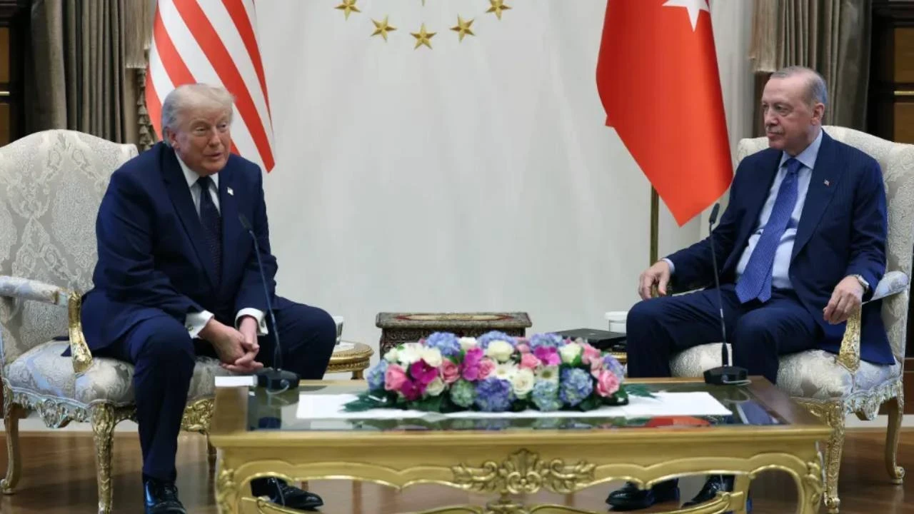 Trump'ın Ankara karşılamasında Ahmet Kaya detayı: 'Kum Gibi' çalındı